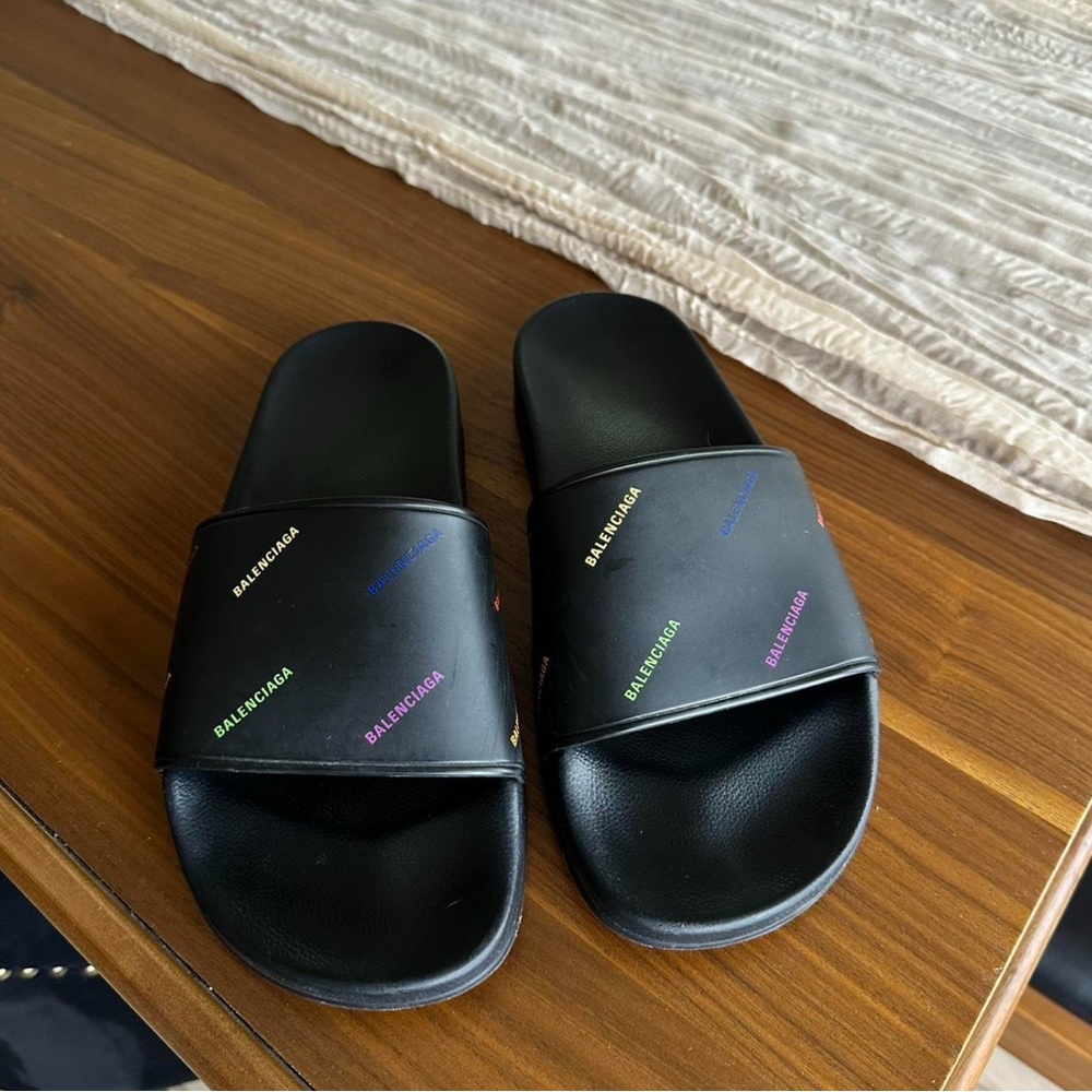 Balenciaga Slides